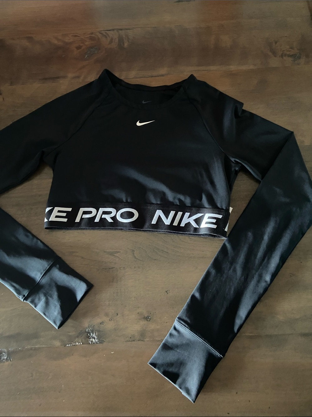 Women’s Nike Black Cropped Long-Sleeve Pro Top